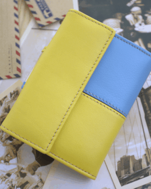 Cartera mujer pequeña piel amarillo y celeste