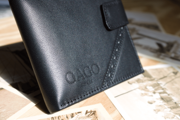 Cartera hombre piel negra con broche
