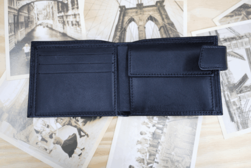 Cartera hombre piel negra con broche - Imagen 3