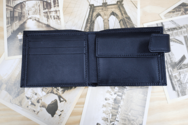 Cartera hombre piel negra con broche - Imagen 3