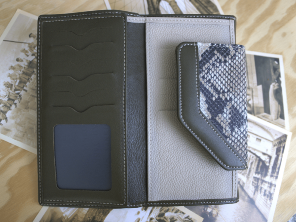 Cartera mujer grande piel serpiente y oliva - Image 3