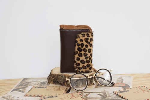 Cartera mujer pequeña piel leopardo y cuero