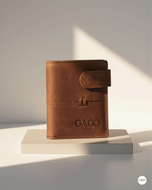 Cartera hombre cuero vintage con broche