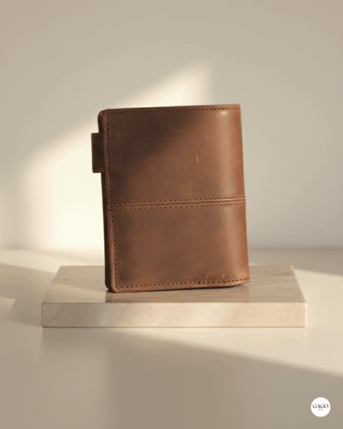 Cartera hombre cuero vintage con broche